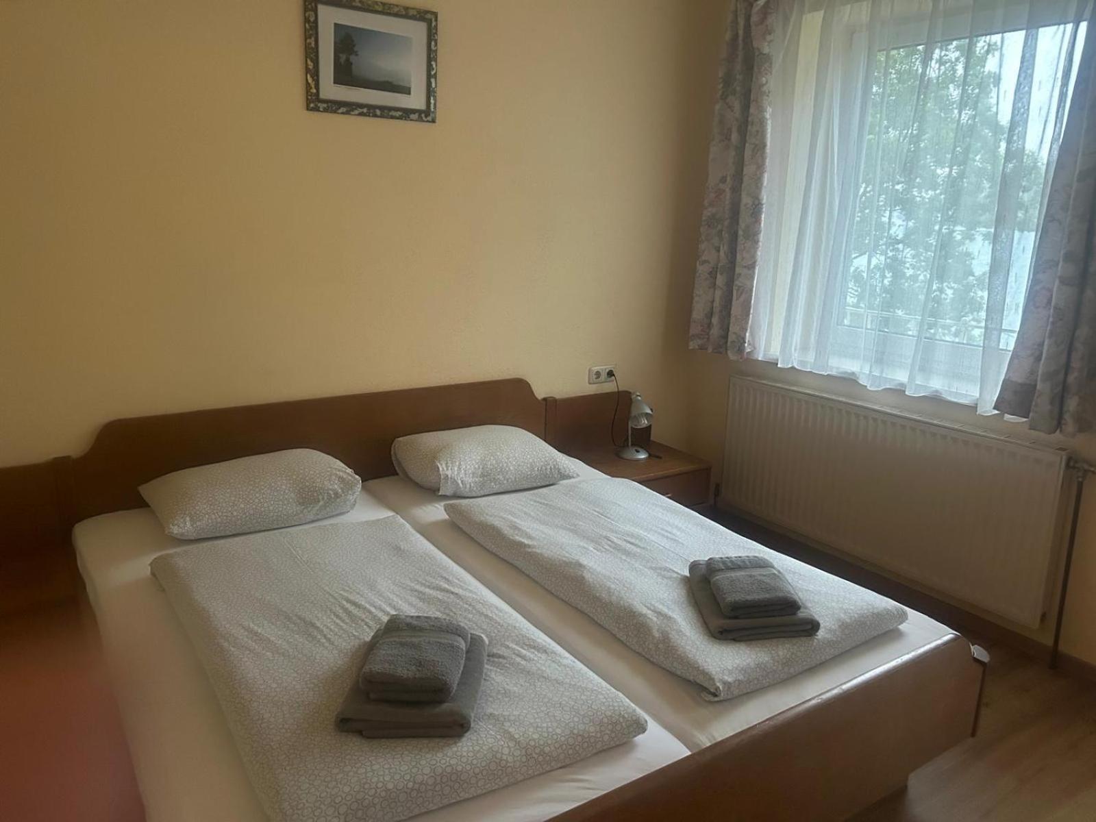Gasthof Mit Seeterasse & Appartements Zur Landeroith Weyregg Ngoại thất bức ảnh