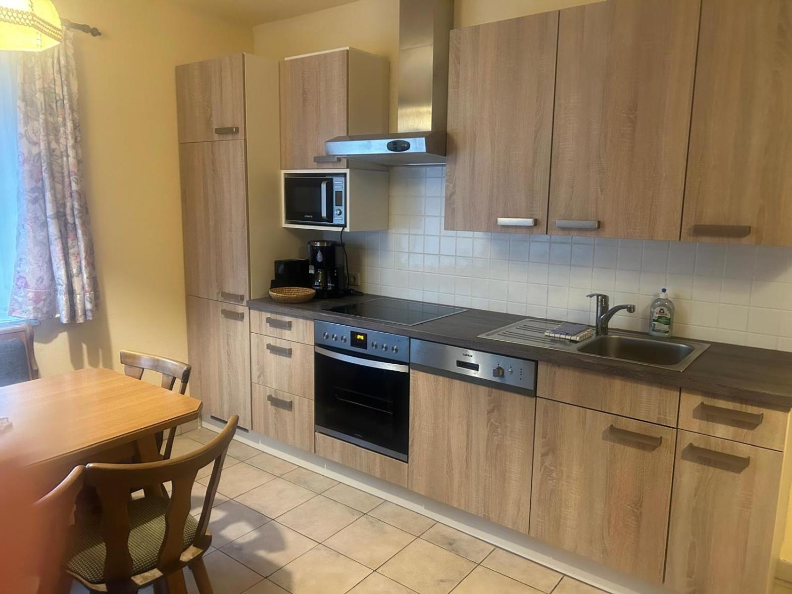Gasthof Mit Seeterasse & Appartements Zur Landeroith Weyregg Ngoại thất bức ảnh