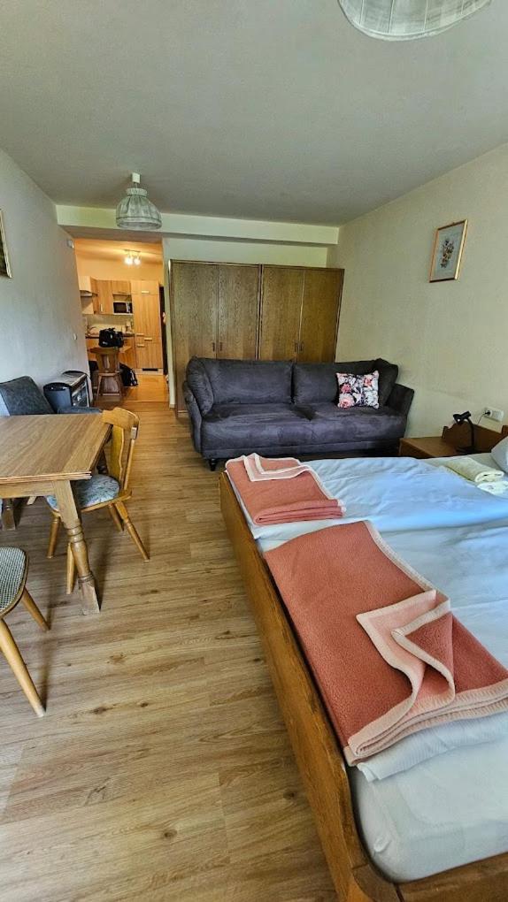 Gasthof Mit Seeterasse & Appartements Zur Landeroith Weyregg Ngoại thất bức ảnh